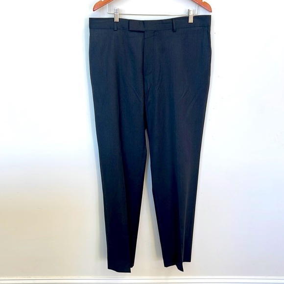 Boss Hugo Boss Mens Pasolini Movie 100% Virgin Wool Flat Front Pants Size 42R - Picture 1 of 10